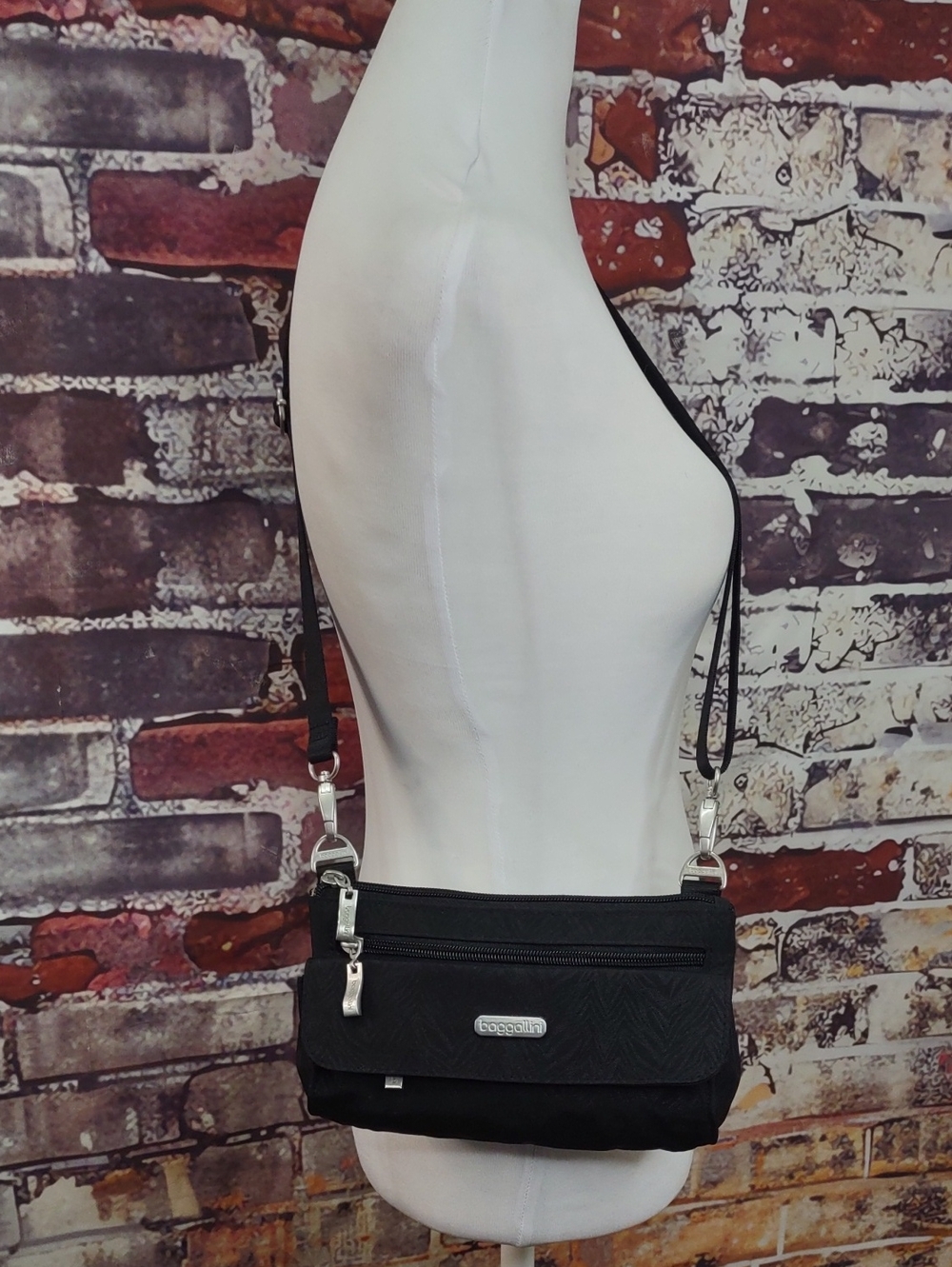 Baggallini Crossbody Organizer Bag